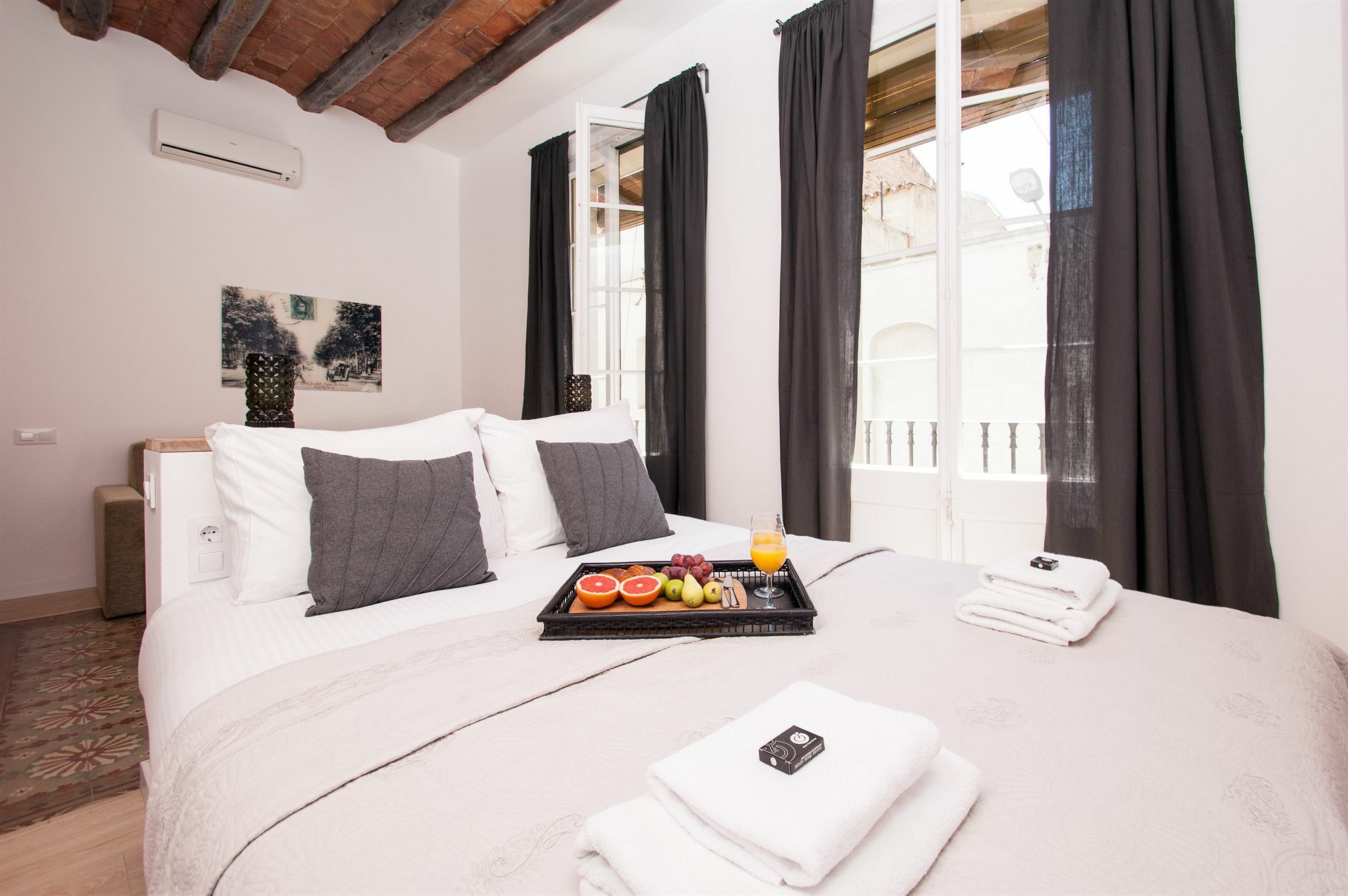 Short Stay Group Gracia Serviced Apartments Barcelone Extérieur photo